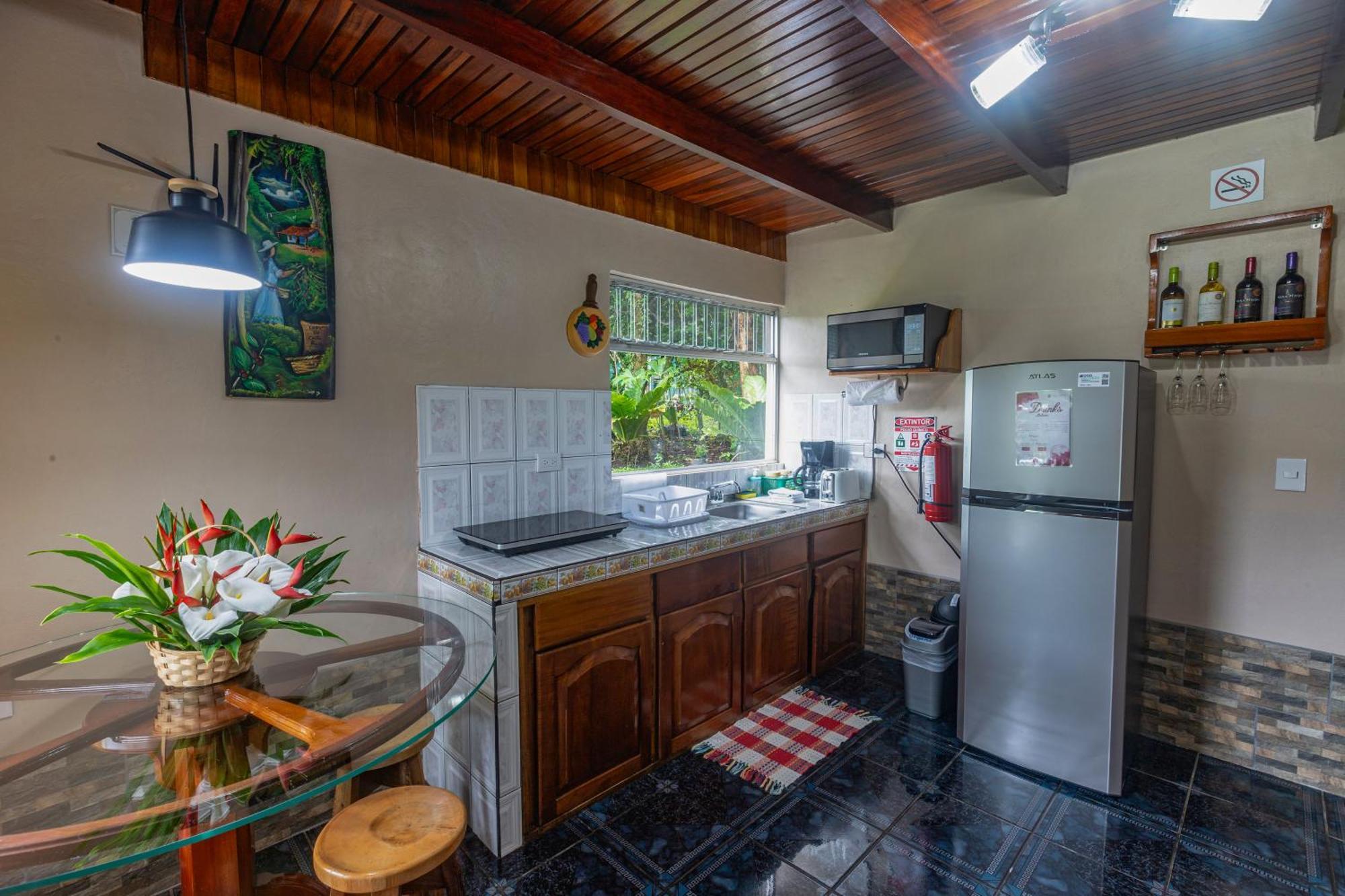 Cabanas Valle Campanas - Monteverde, Costa Rica Buitenkant foto